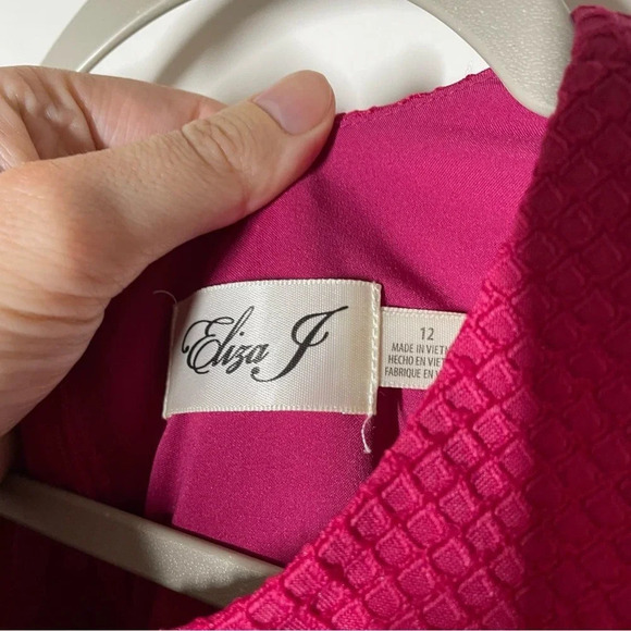 Eliza J Fuchsia Pink Textured Cap Sleeve Dress Size 12 - Picture 3 of 7